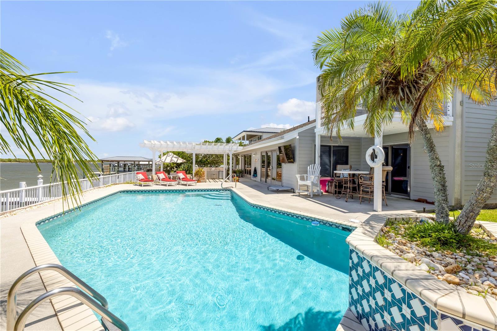YACHT CLUB ISLAND ESTATES - Residential
