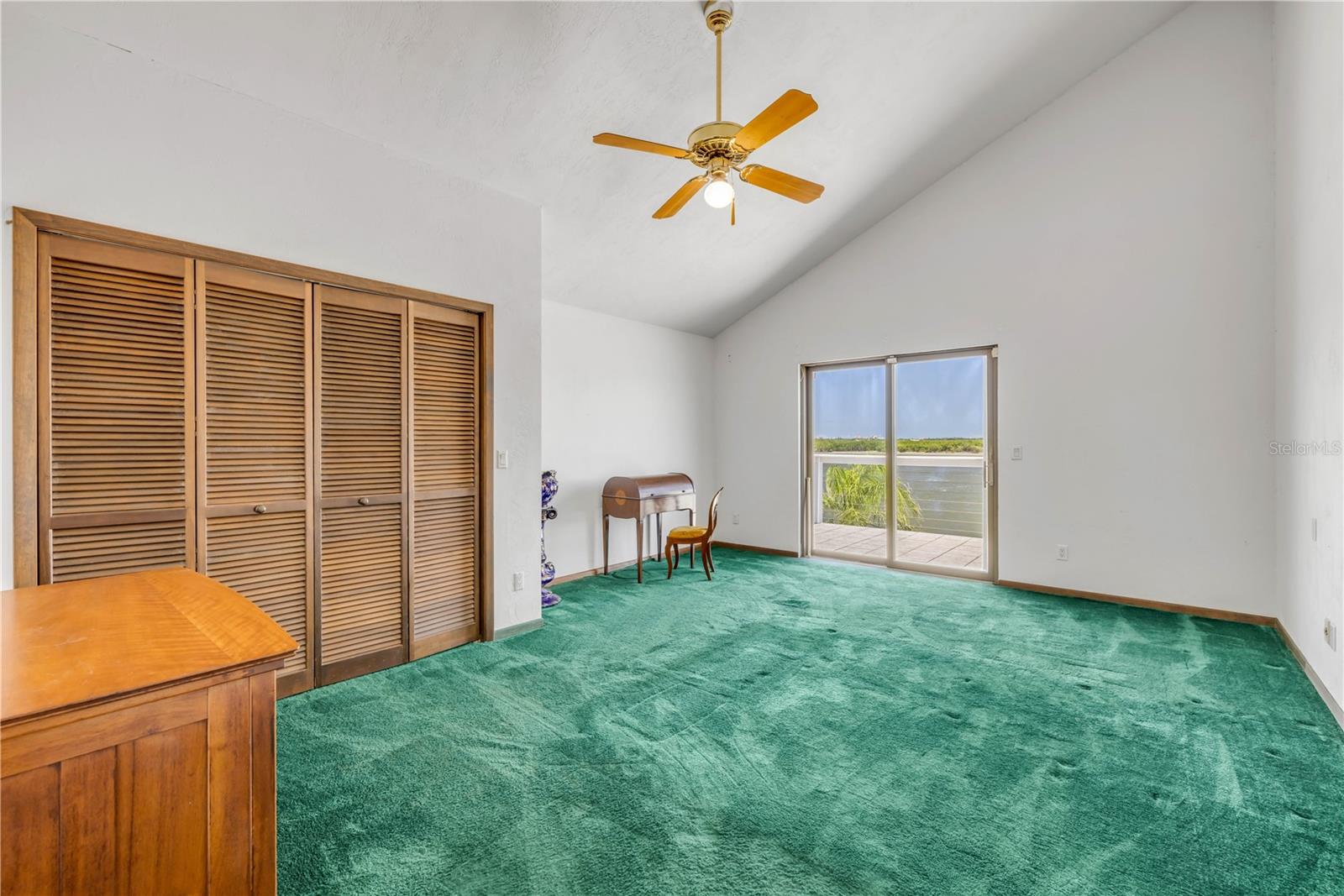 YACHT CLUB ISLAND ESTATES - Residential