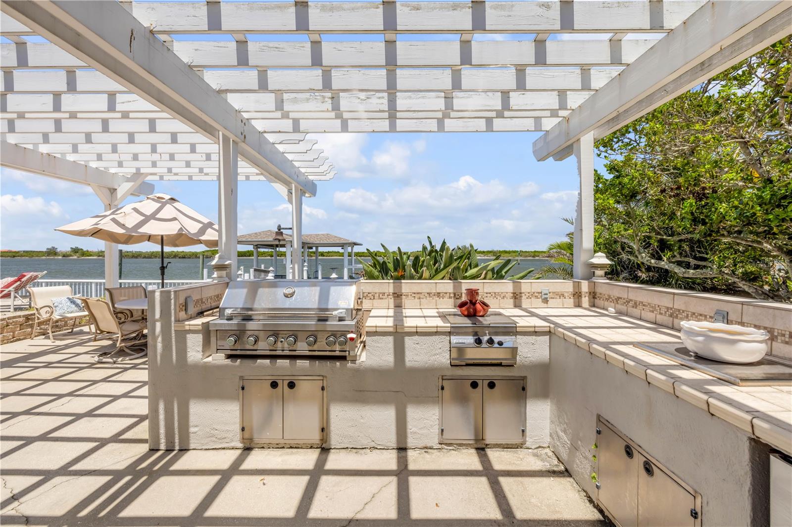 YACHT CLUB ISLAND ESTATES - Residential