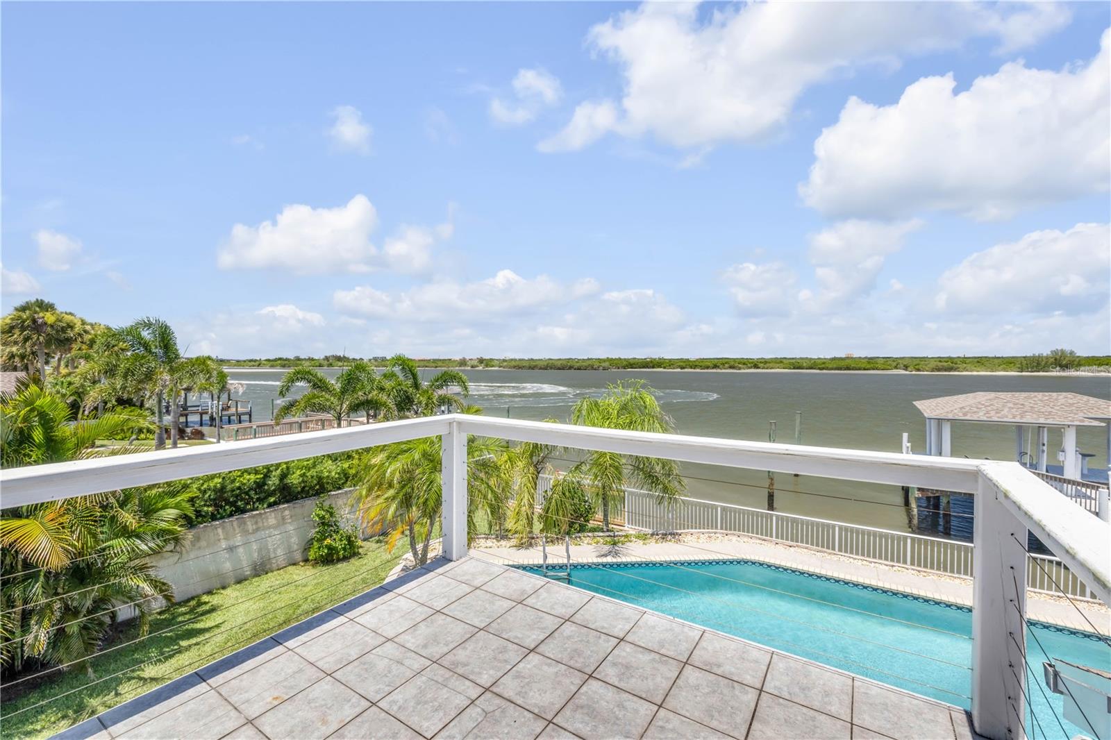 YACHT CLUB ISLAND ESTATES - Residential