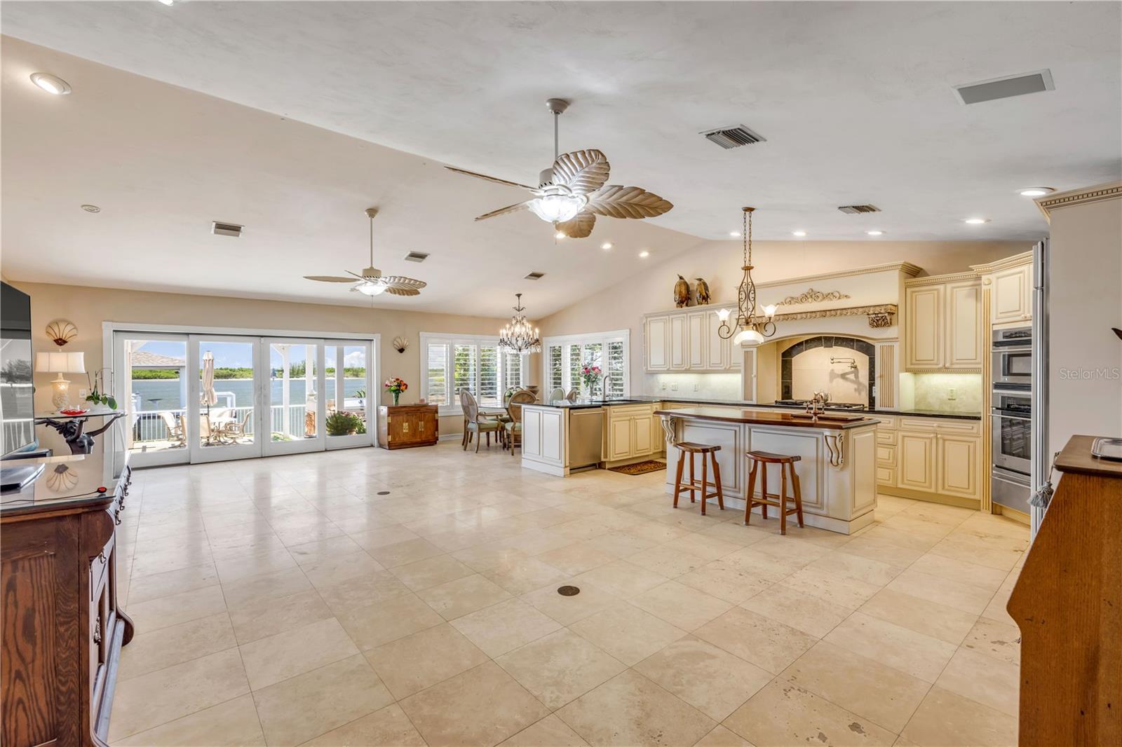 YACHT CLUB ISLAND ESTATES - Residential