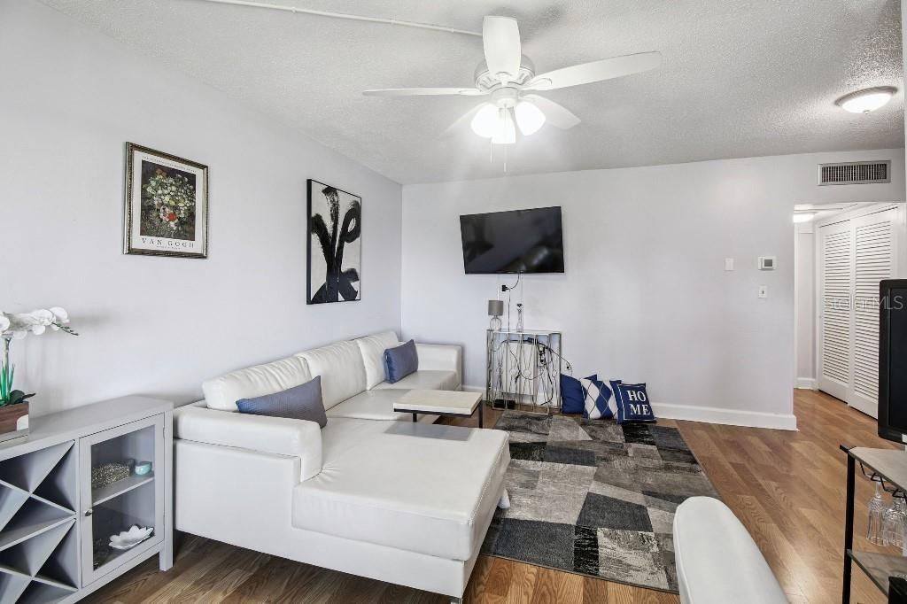 Photo of 1600 W Lake Parker Drive #B22, Lakeland, FL 33805 (MLS # TB8433428)