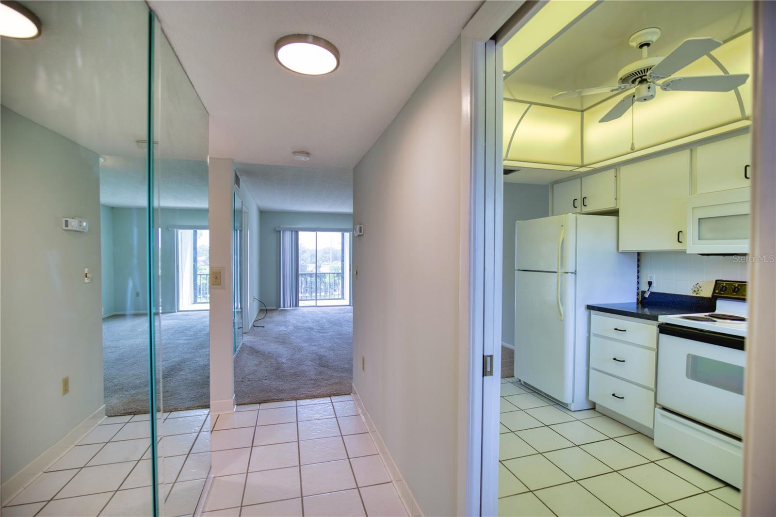 VILLA D ESTE SEC A - Residential Lease