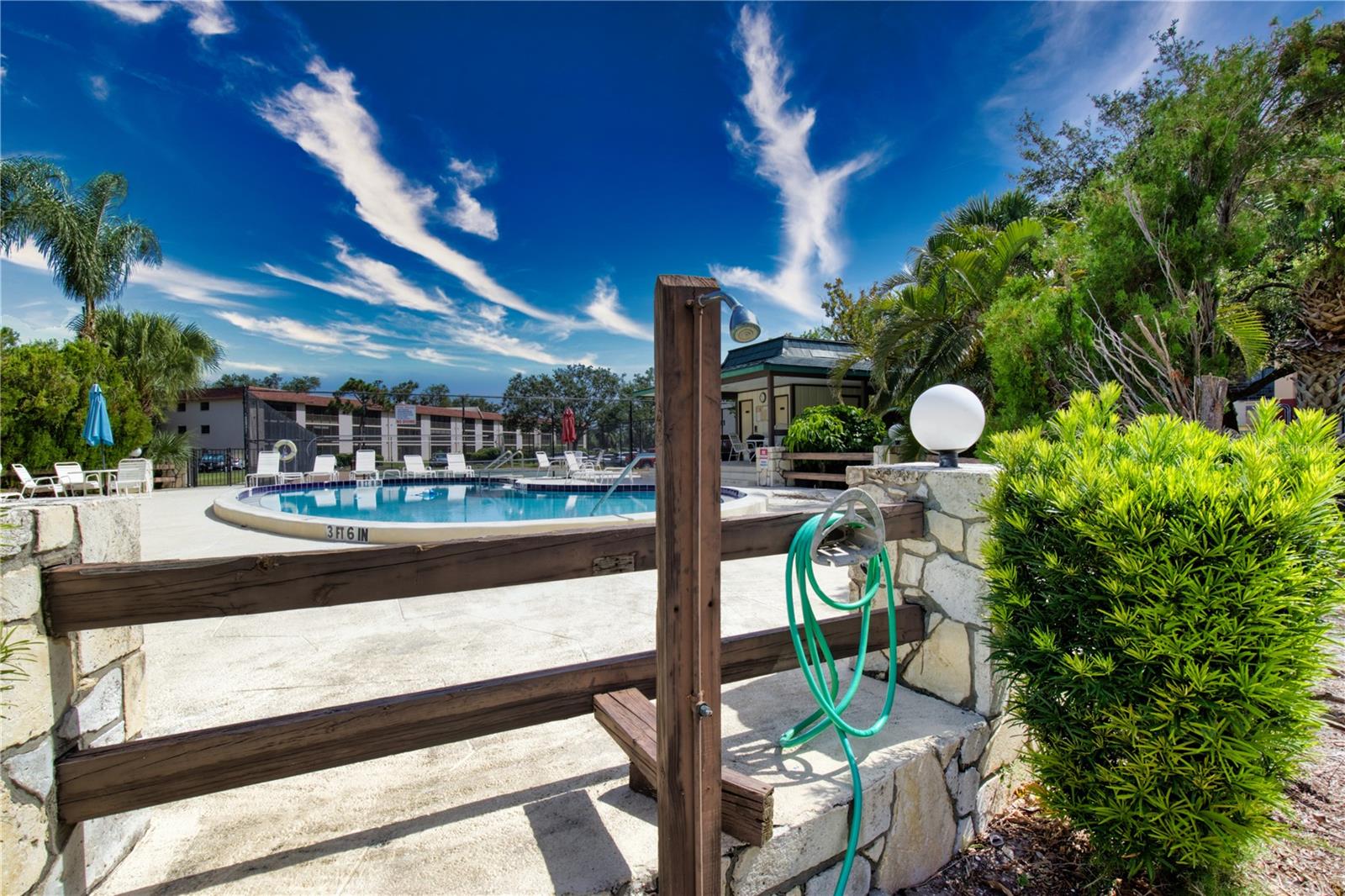 VILLA D ESTE SEC A - Residential Lease
