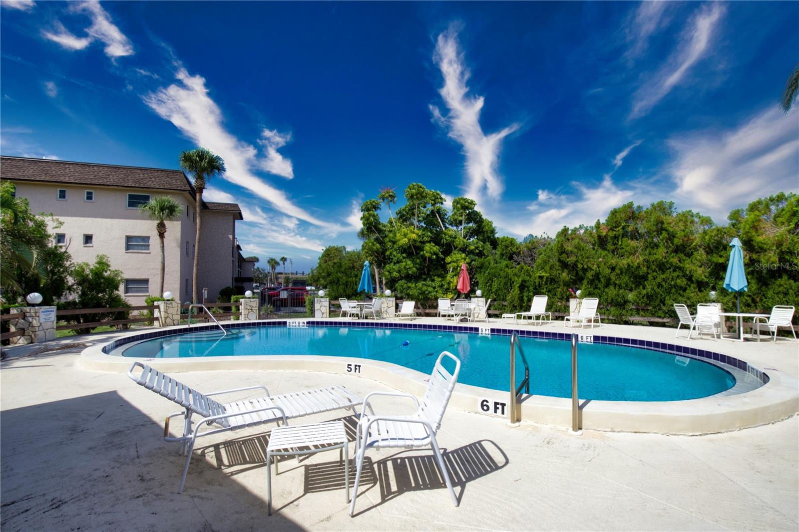 VILLA D ESTE SEC A - Residential Lease