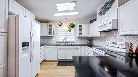 Tiny photo for 3109 Manatee Road, Tavares, FL 32778 (MLS # G5113669)