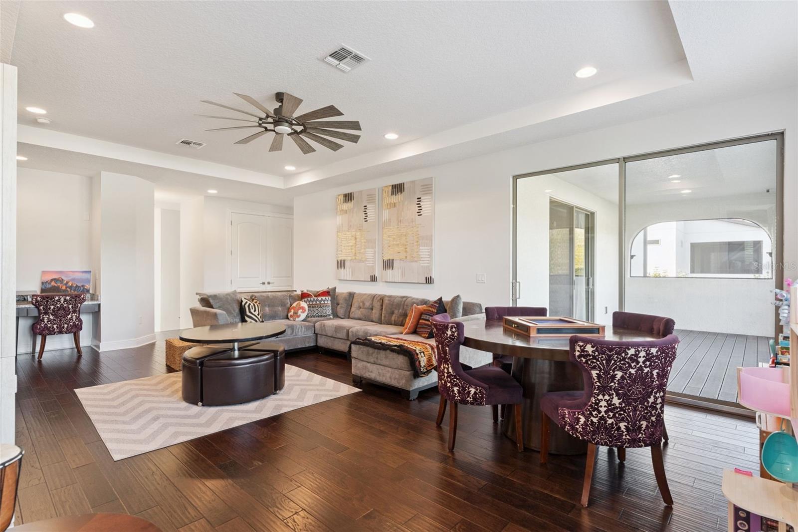 CANOPY OAKS PH 1 - Residential