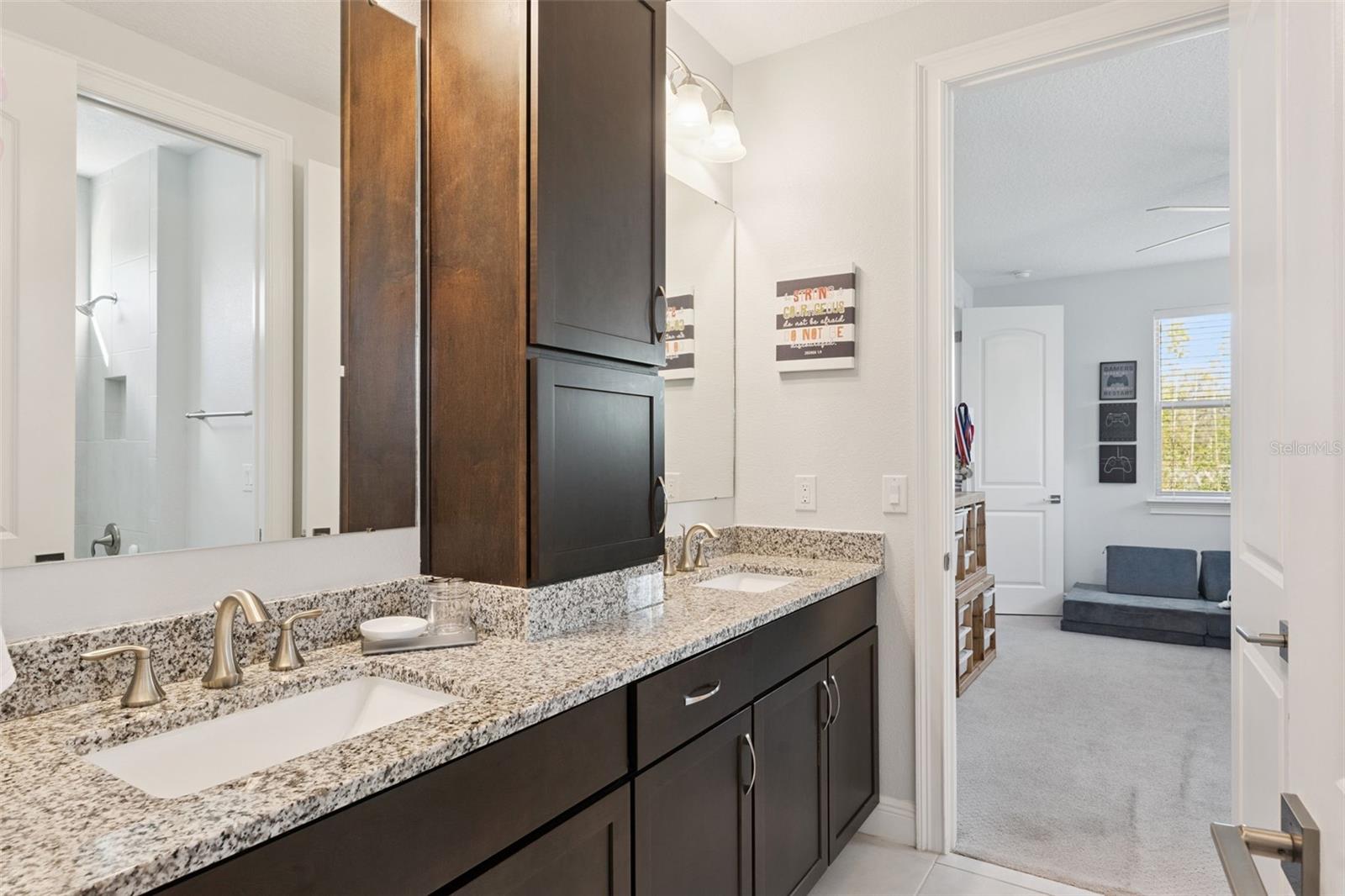 CANOPY OAKS PH 1 - Residential