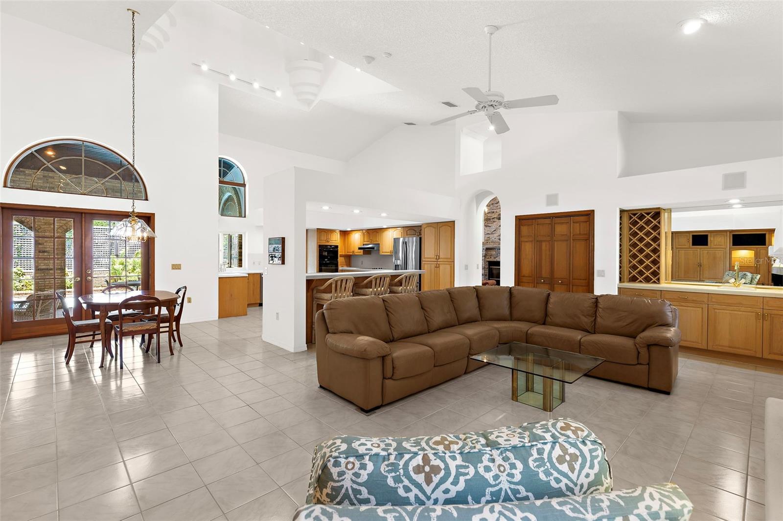 SANCTUARY AT COBBS LANDING THE PH II - Residential