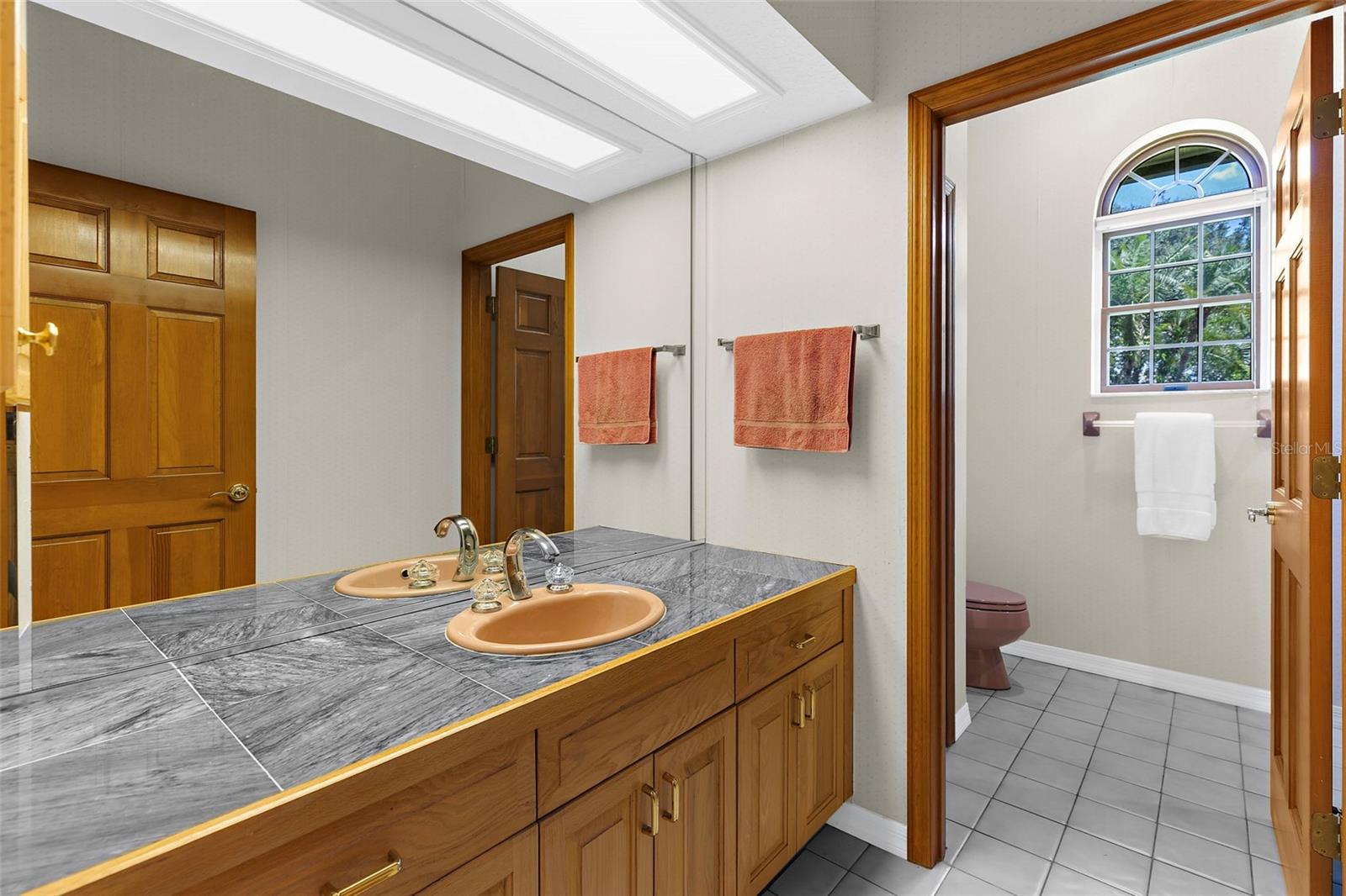 SANCTUARY AT COBBS LANDING THE PH II - Residential