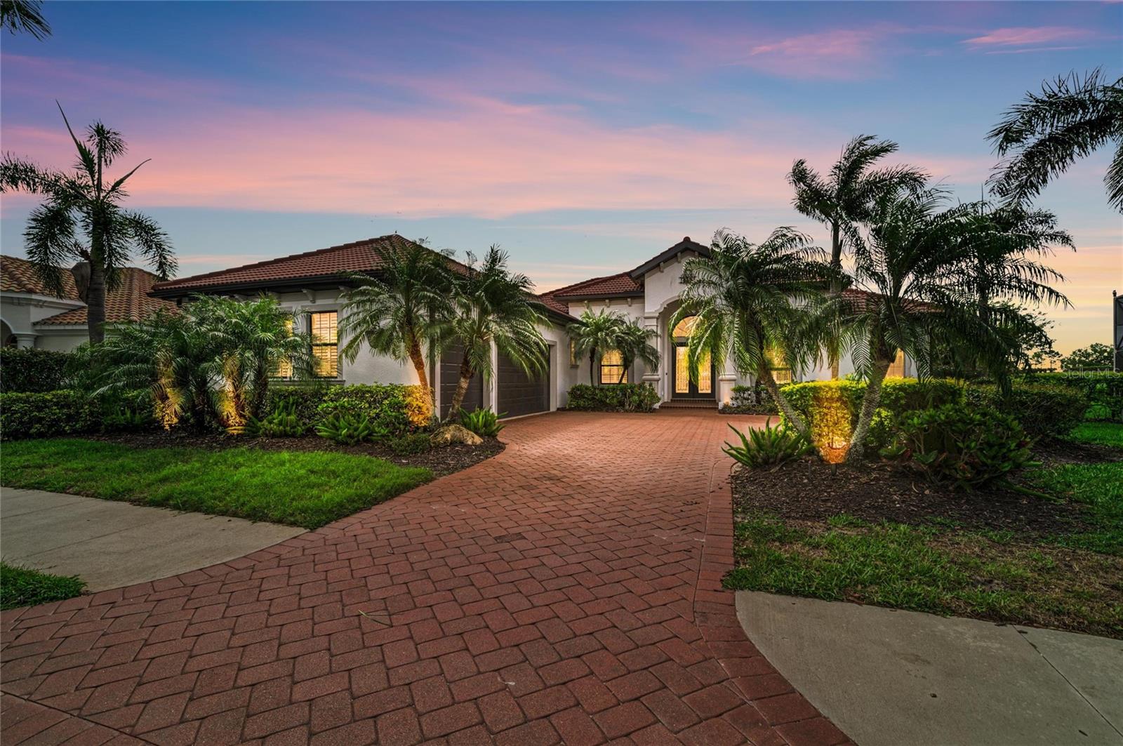 RIVER STRAND - Residential