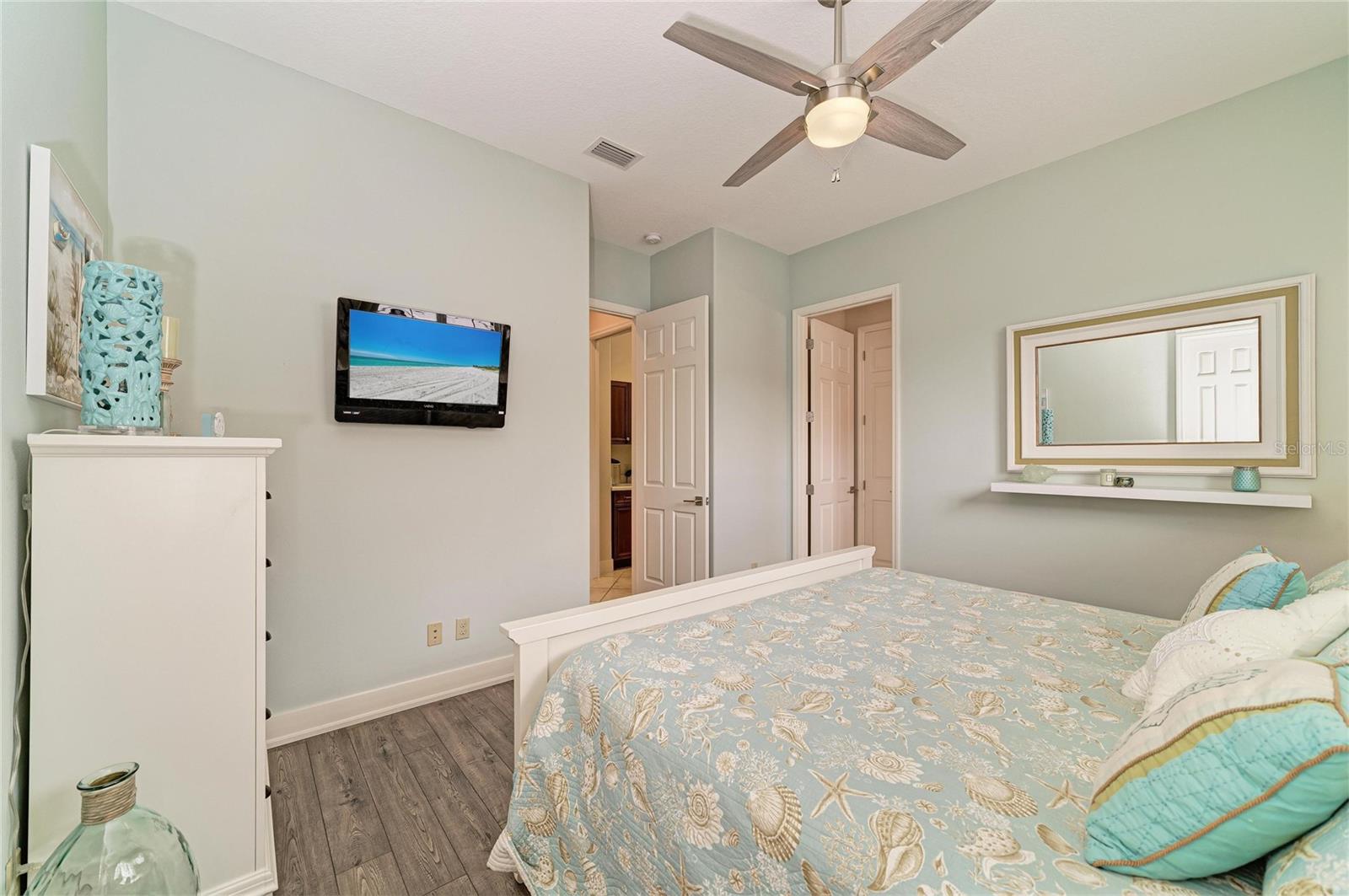 RIVER STRAND - Residential