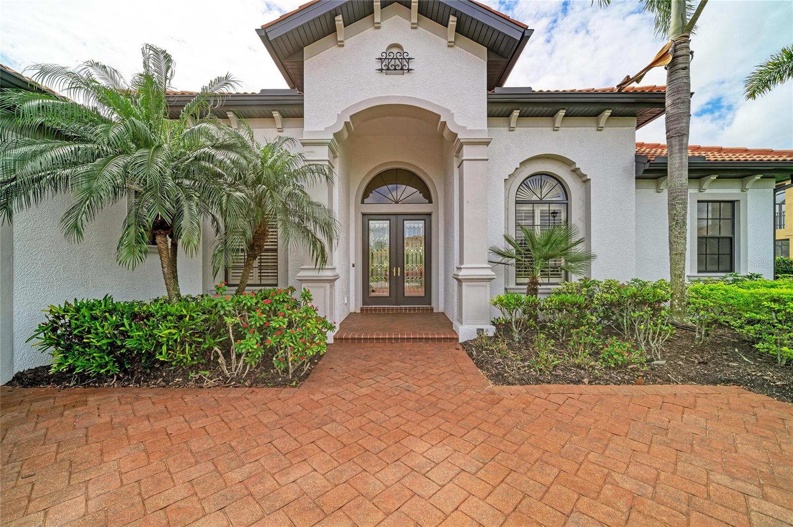 RIVER STRAND - Residential