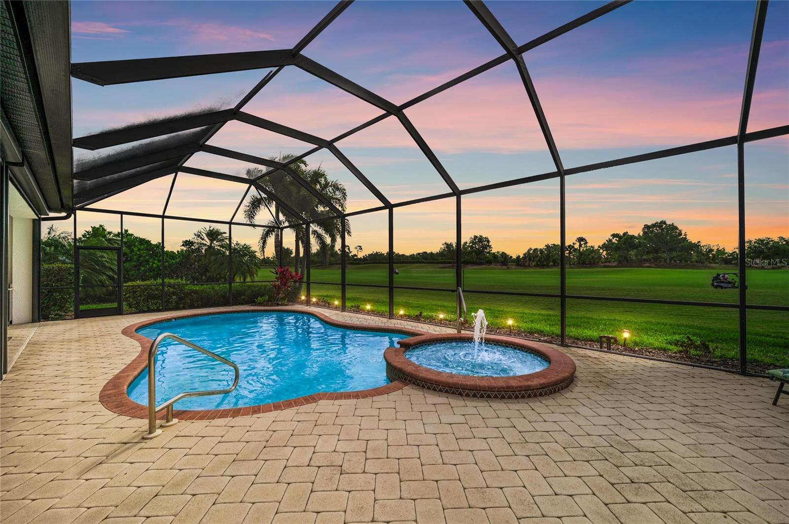 RIVER STRAND - Residential