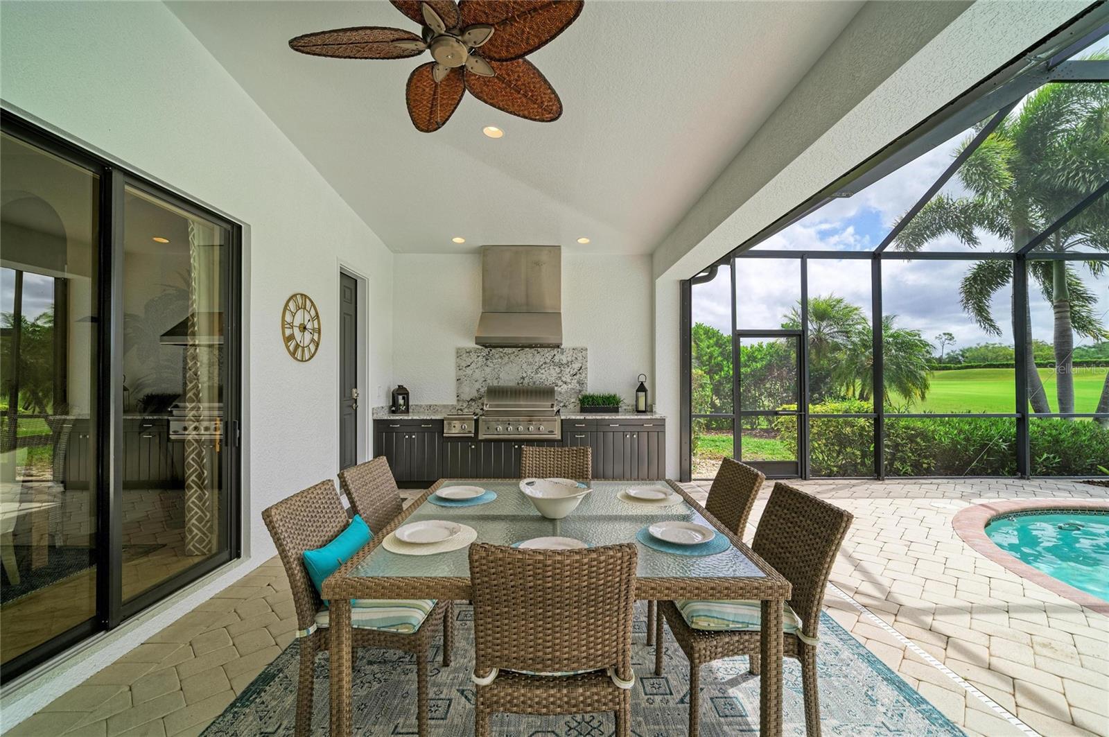 RIVER STRAND - Residential