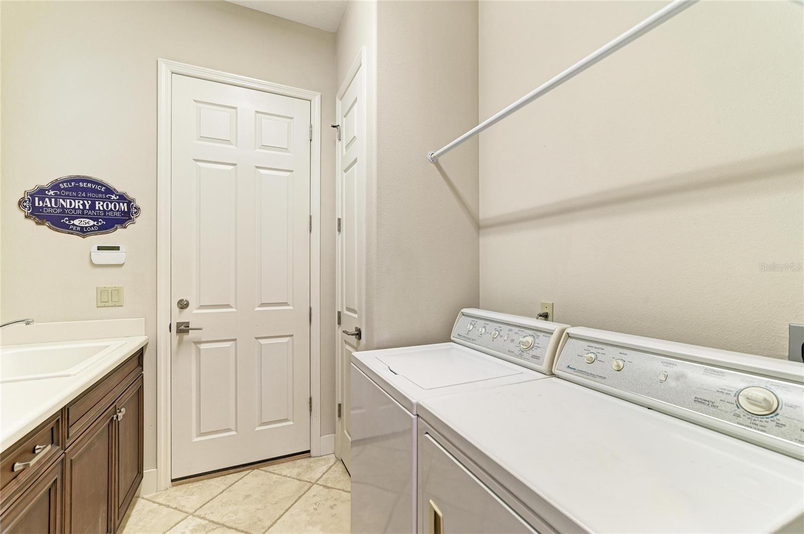 RIVER STRAND - Residential