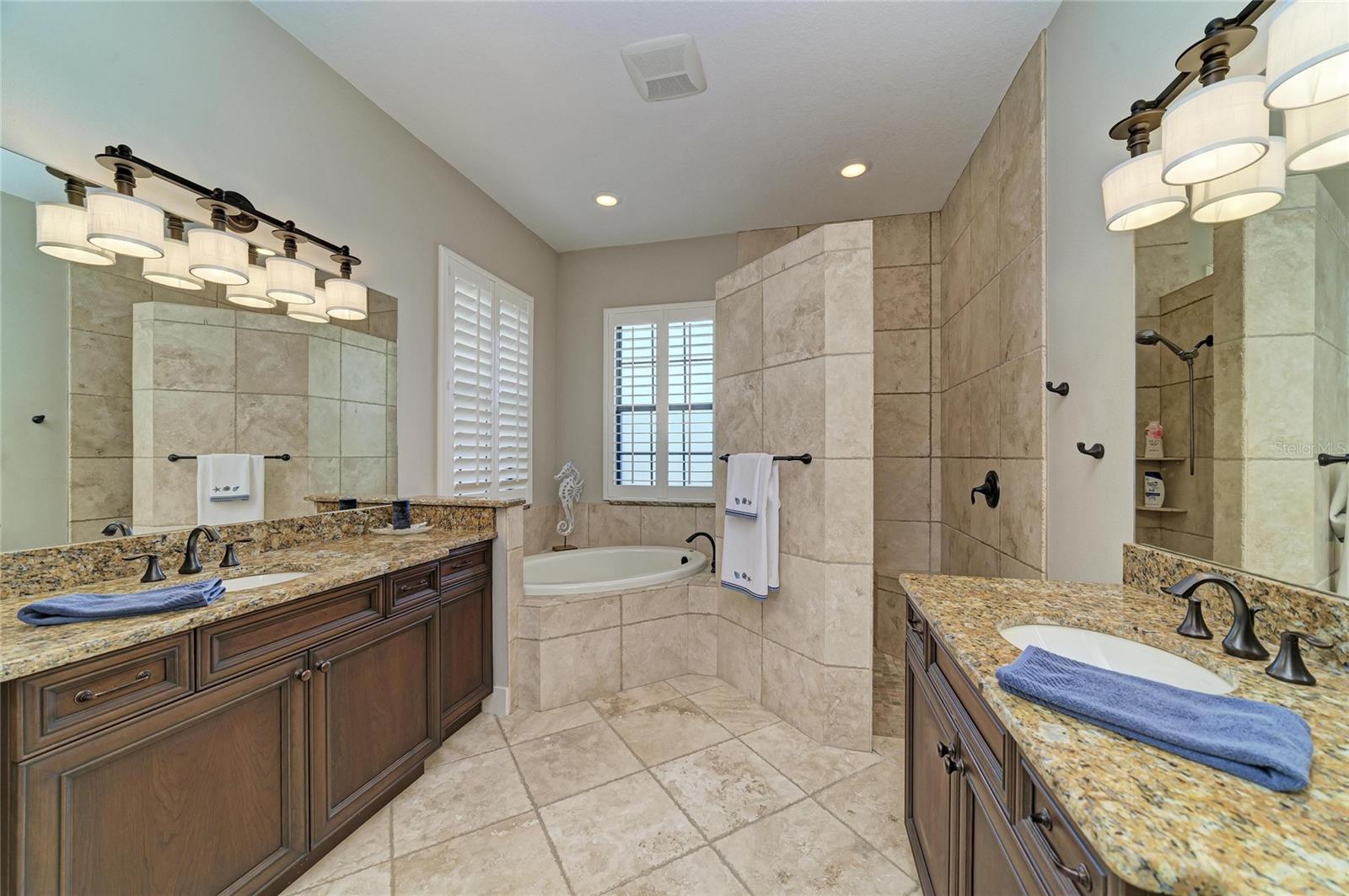 RIVER STRAND - Residential