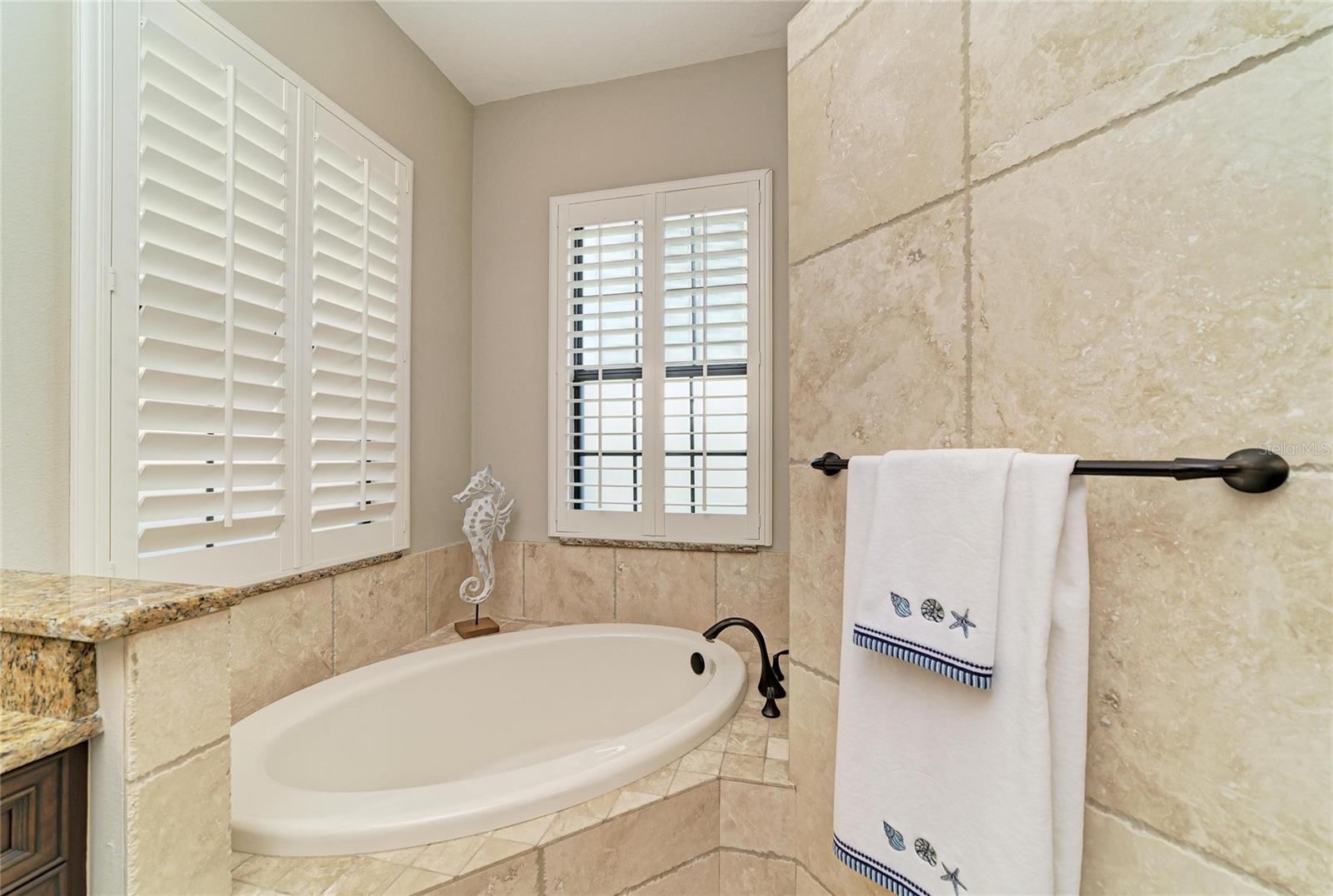 RIVER STRAND - Residential