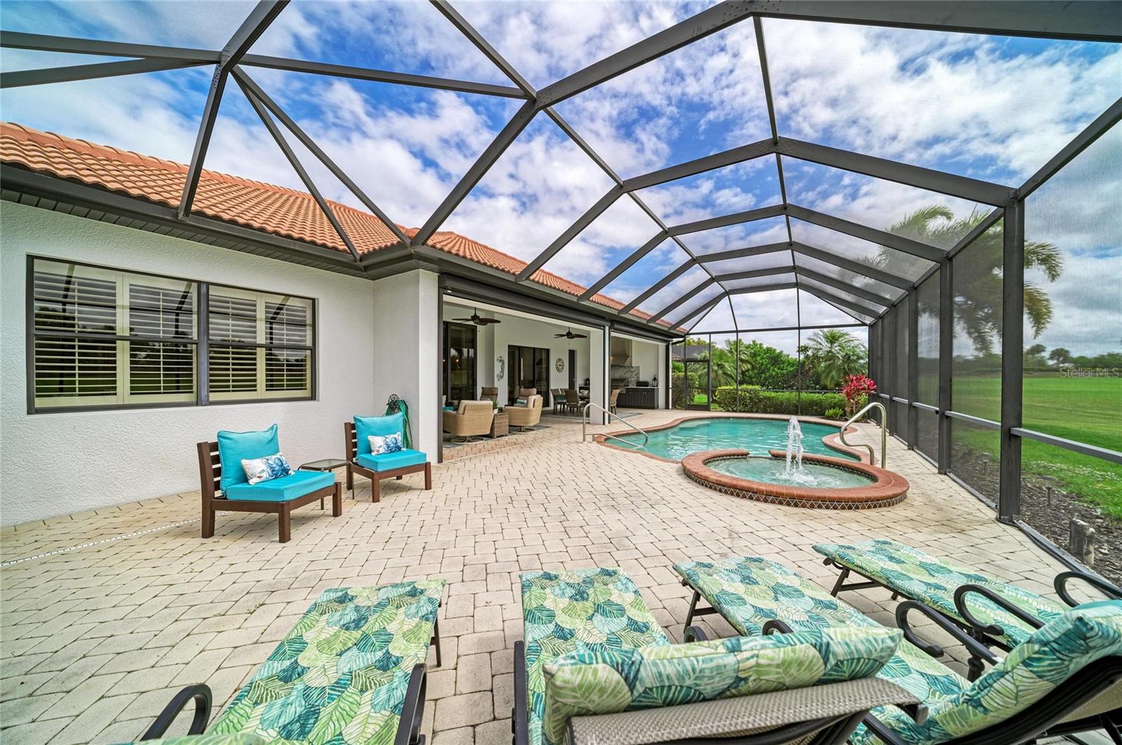 RIVER STRAND - Residential