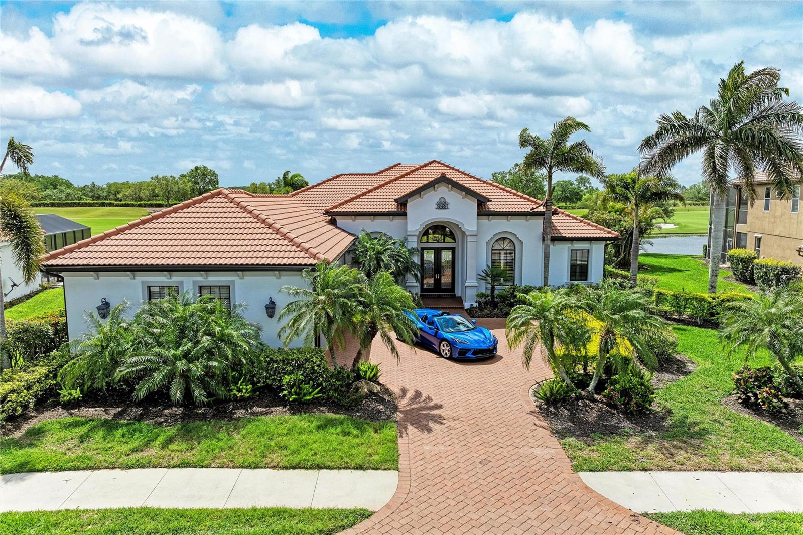 RIVER STRAND - Residential