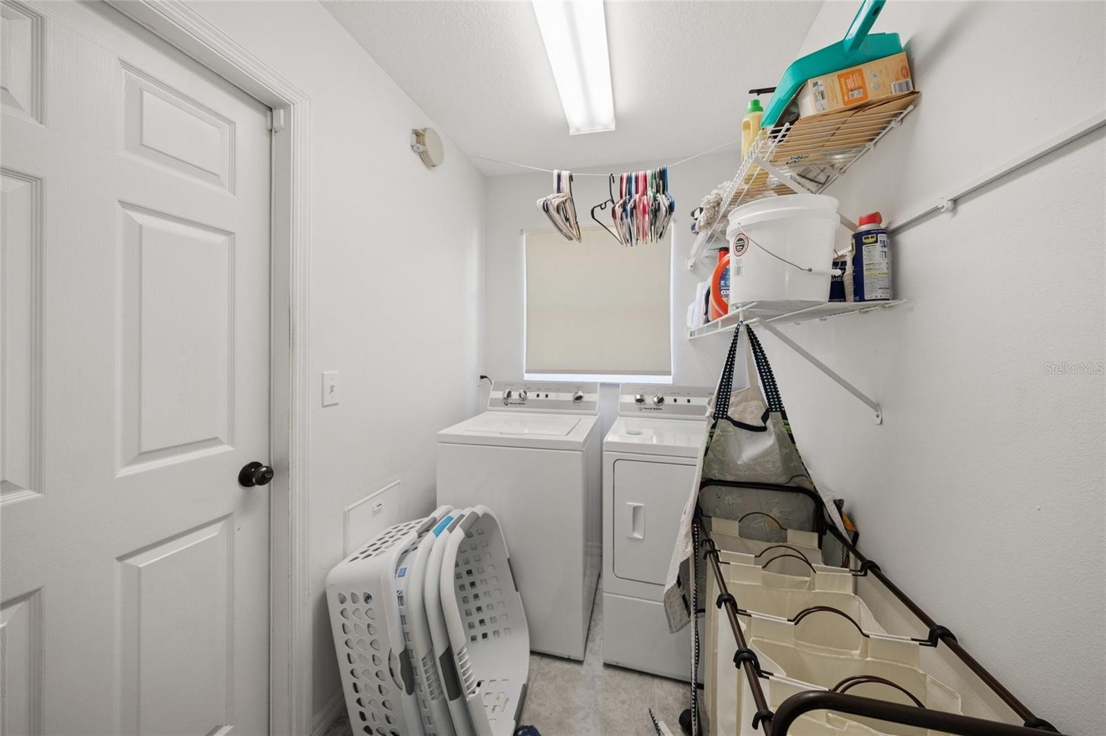 LAKE SARASOTA - Residential