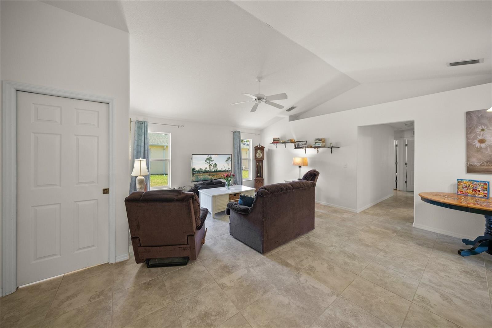 LAKE SARASOTA - Residential