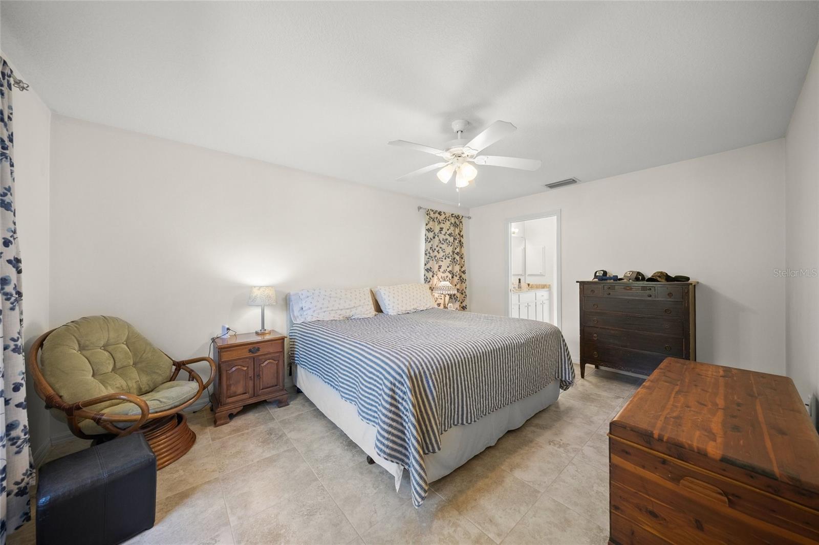 LAKE SARASOTA - Residential