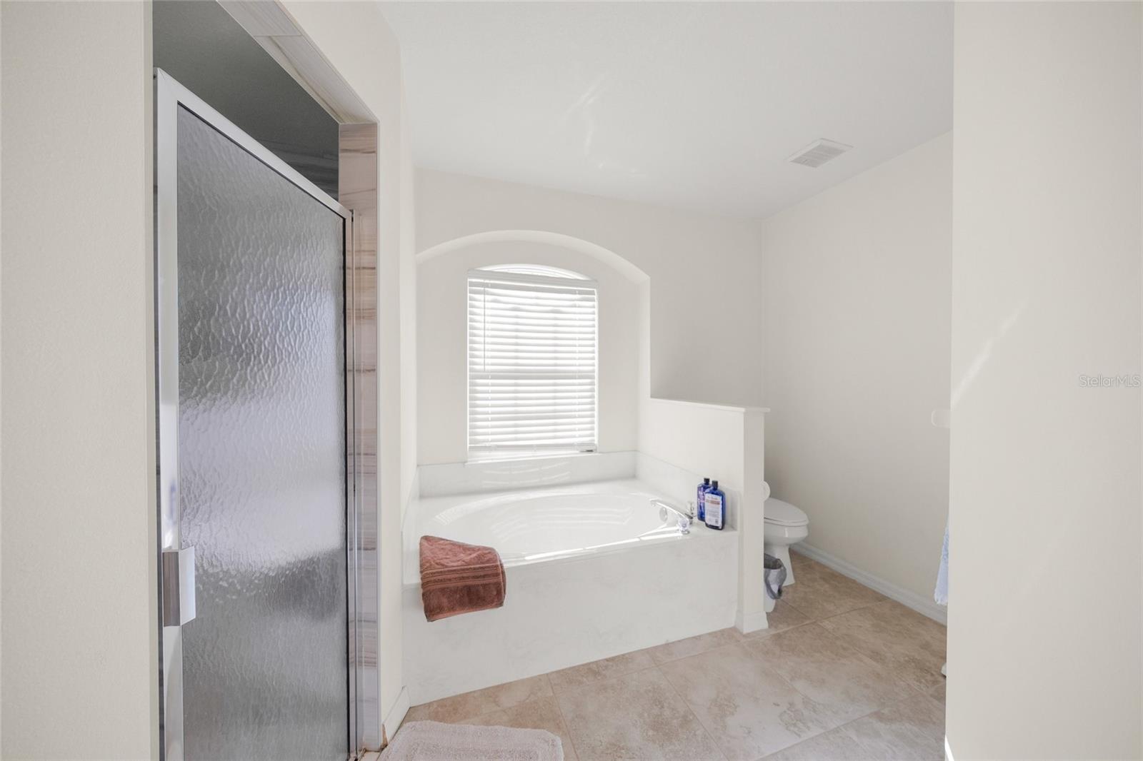 LAKE SARASOTA - Residential