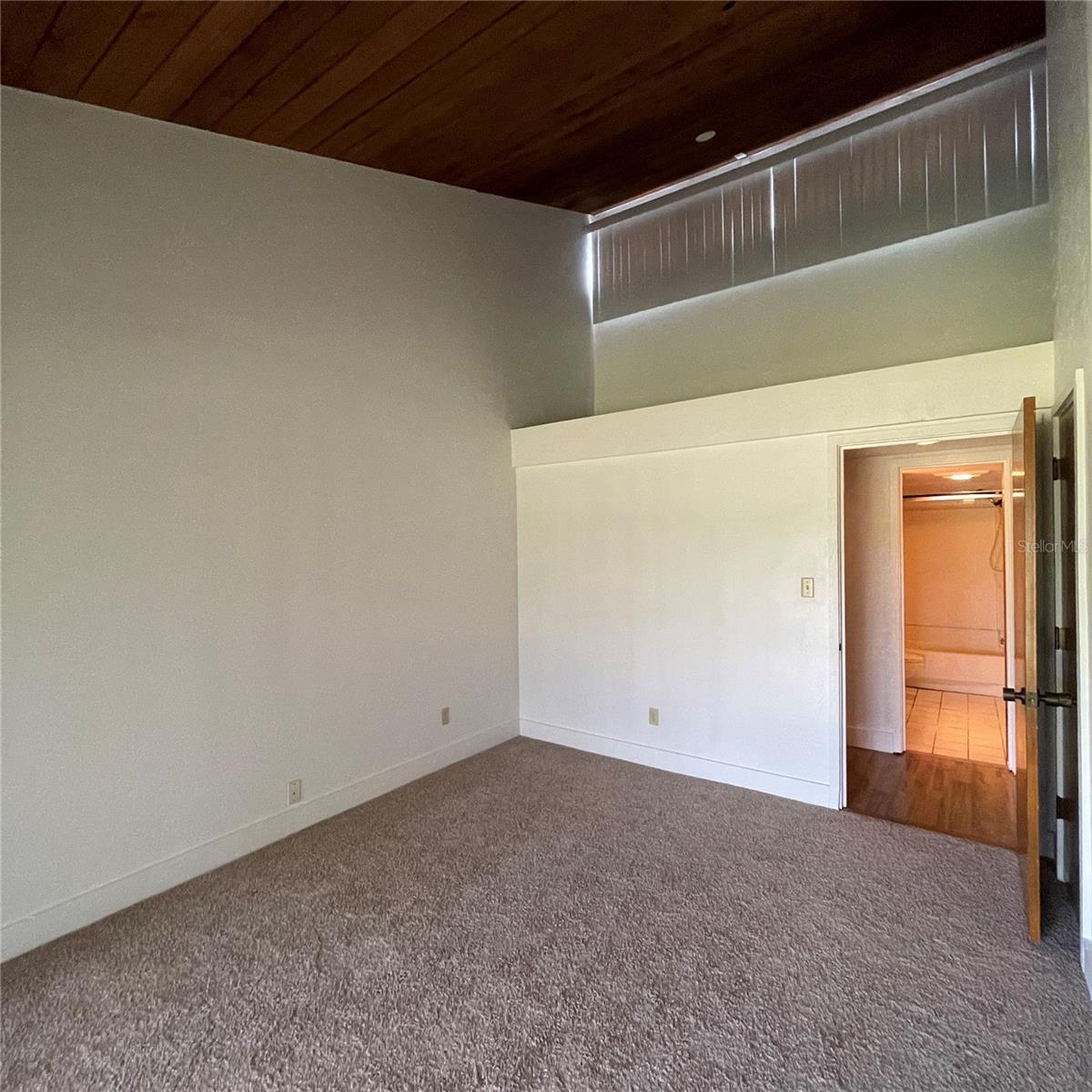 GRENELEFE CONDO PH 01 BURNWAY SOUTH - Residential Lease