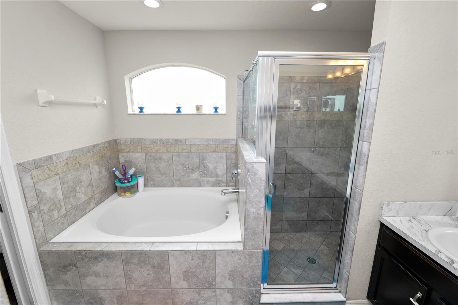 DONOVAN TRACE - Residential