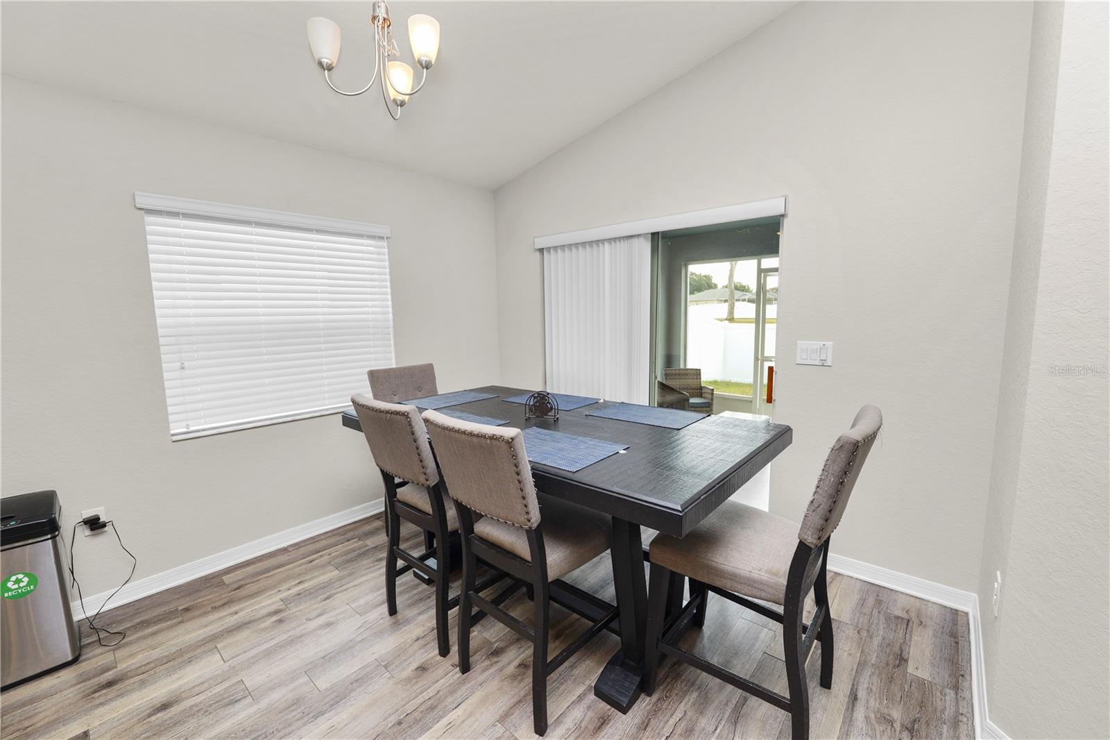 DONOVAN TRACE - Residential