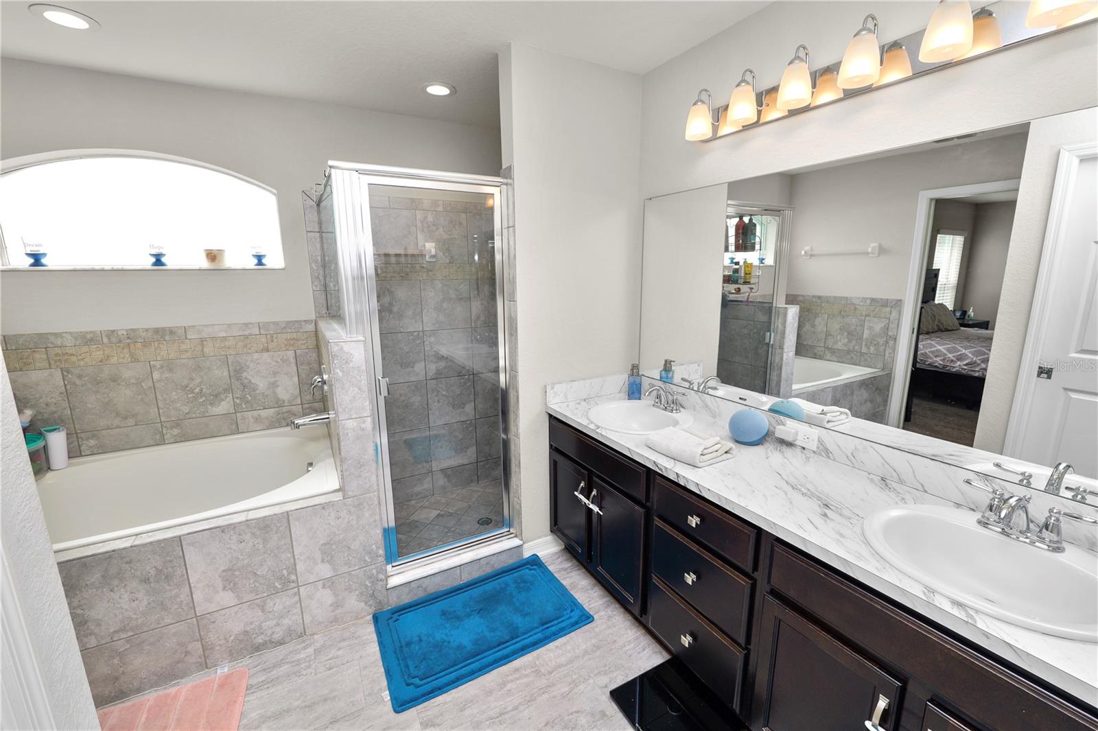 DONOVAN TRACE - Residential