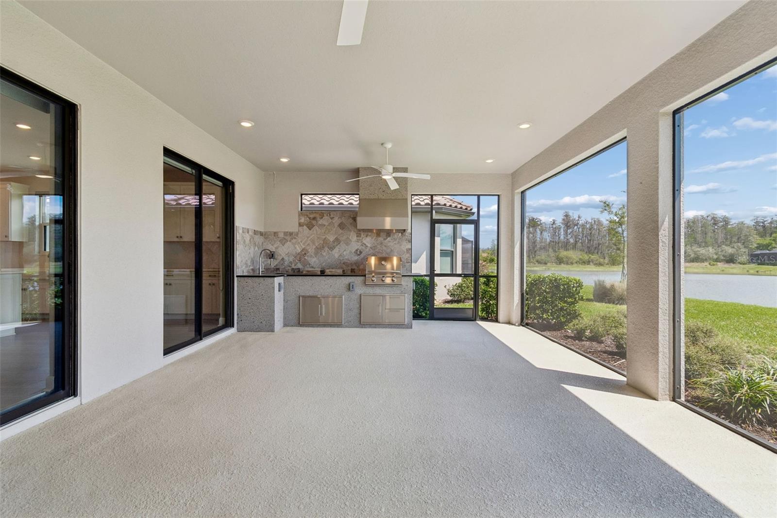 ESPLANADE/WIREGRASS RANCH PH - Residential