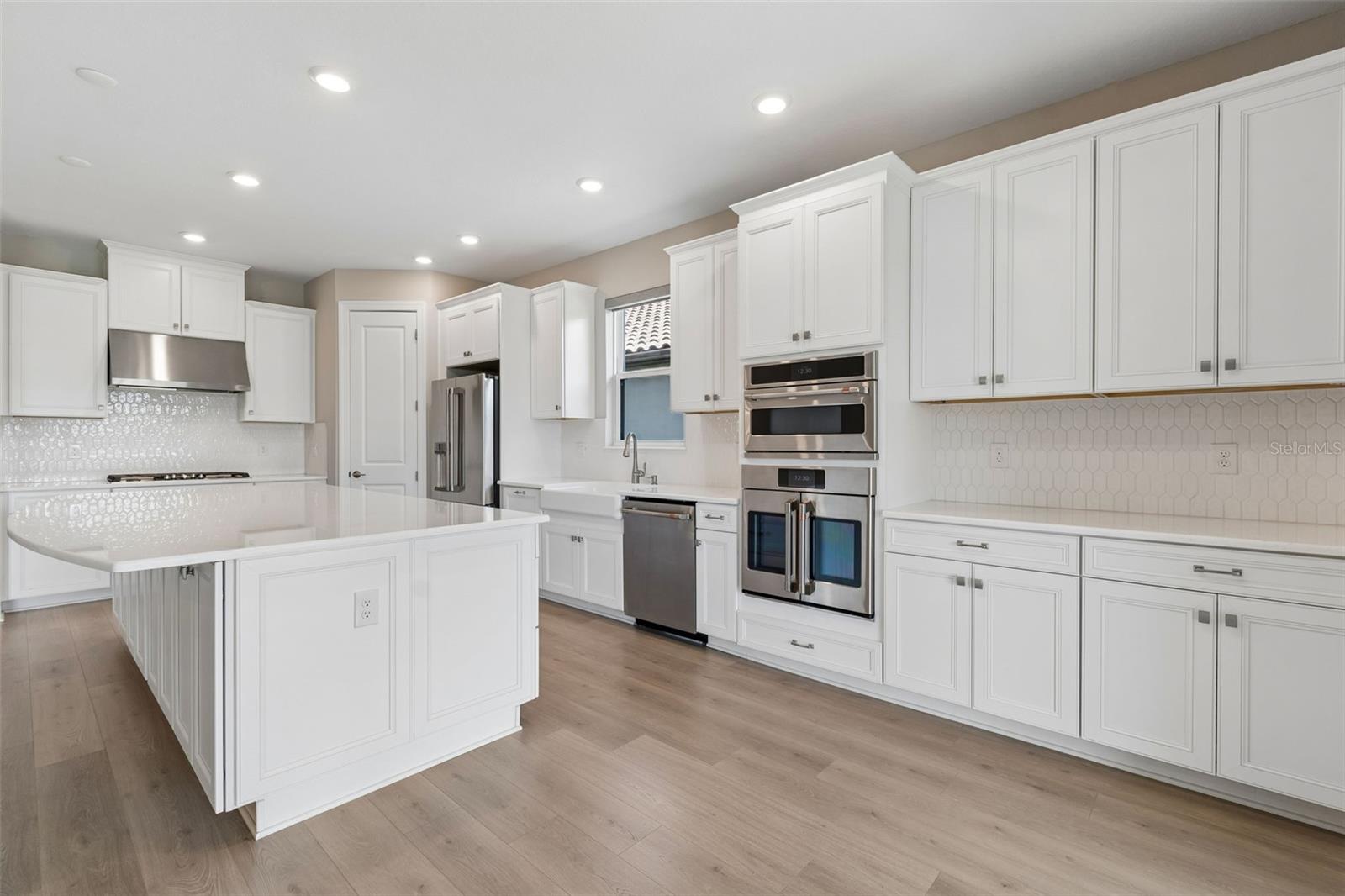 ESPLANADE/WIREGRASS RANCH PH - Residential