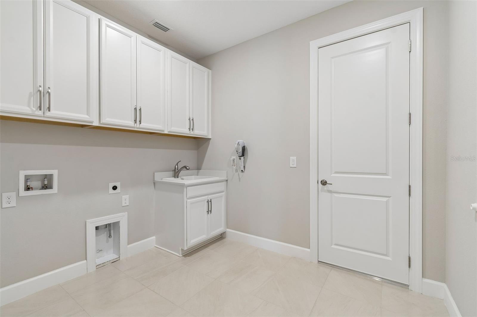 ESPLANADE/WIREGRASS RANCH PH - Residential