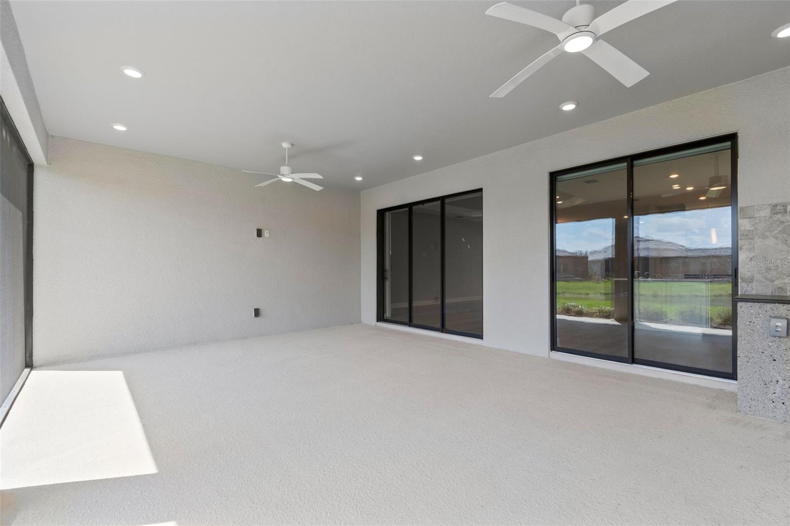 ESPLANADE/WIREGRASS RANCH PH - Residential