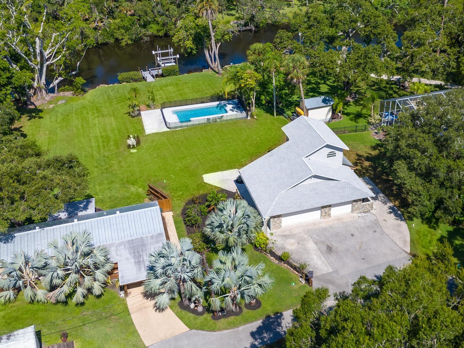 2504 WILKINSON ROAD