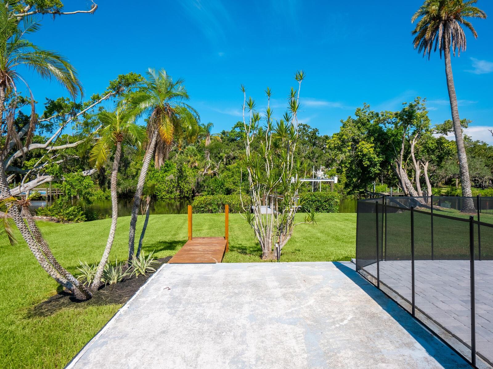 PHILLIPPI LAKE - Residential