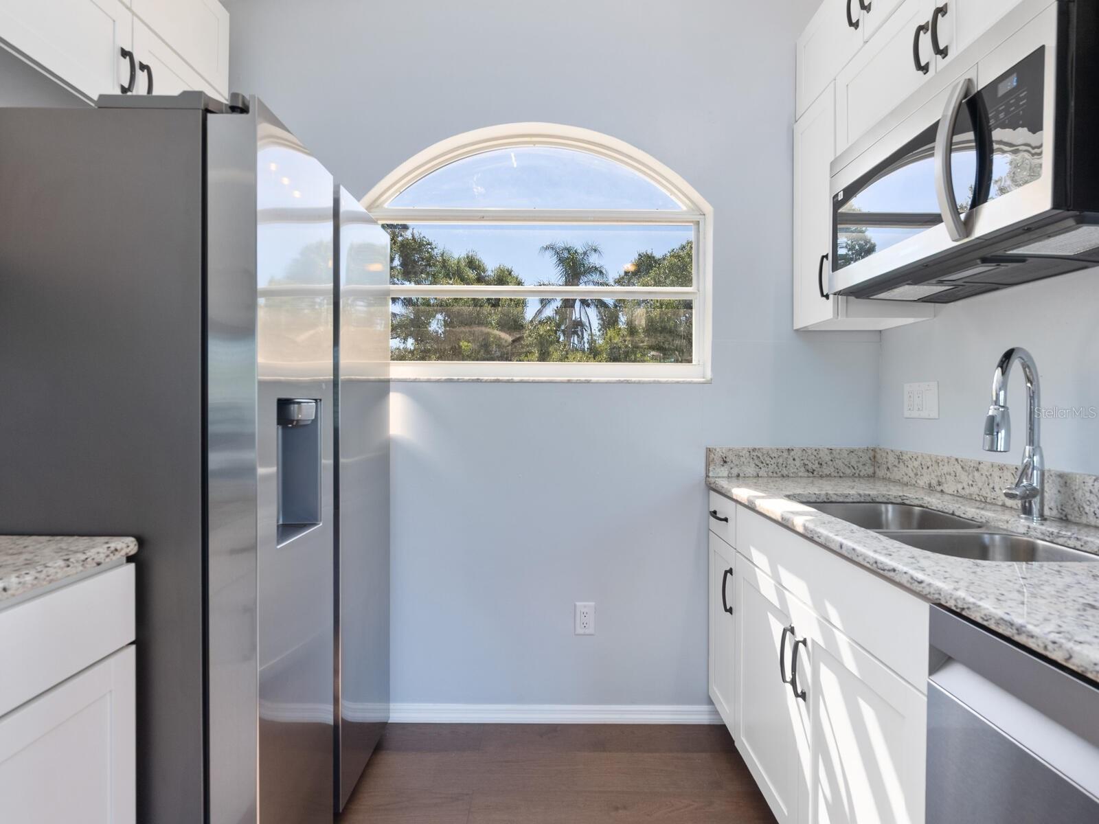 PHILLIPPI LAKE - Residential
