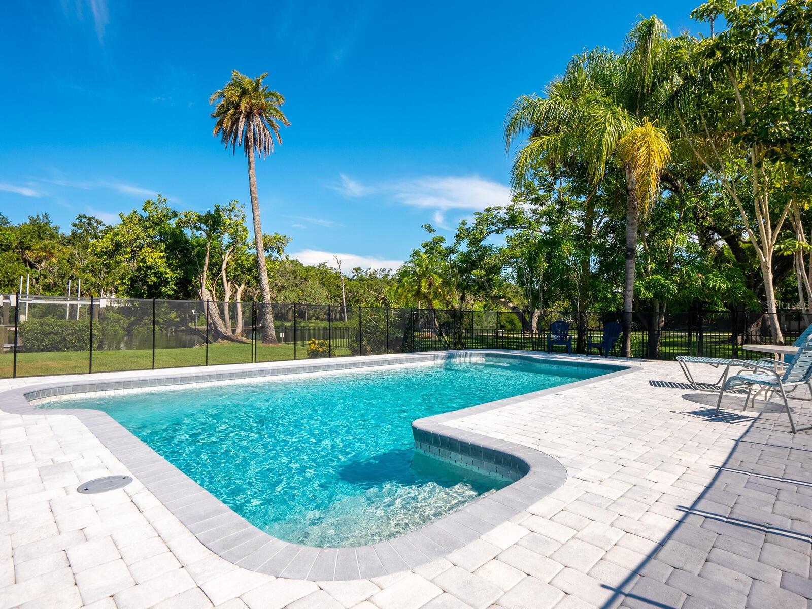 PHILLIPPI LAKE - Residential