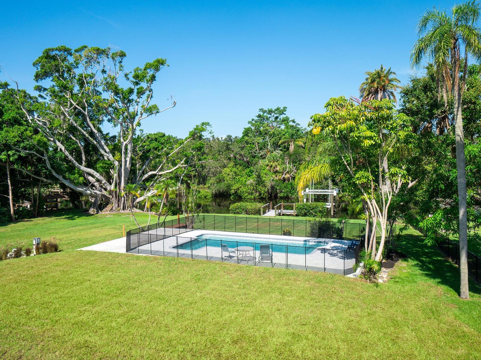 PHILLIPPI LAKE - Residential