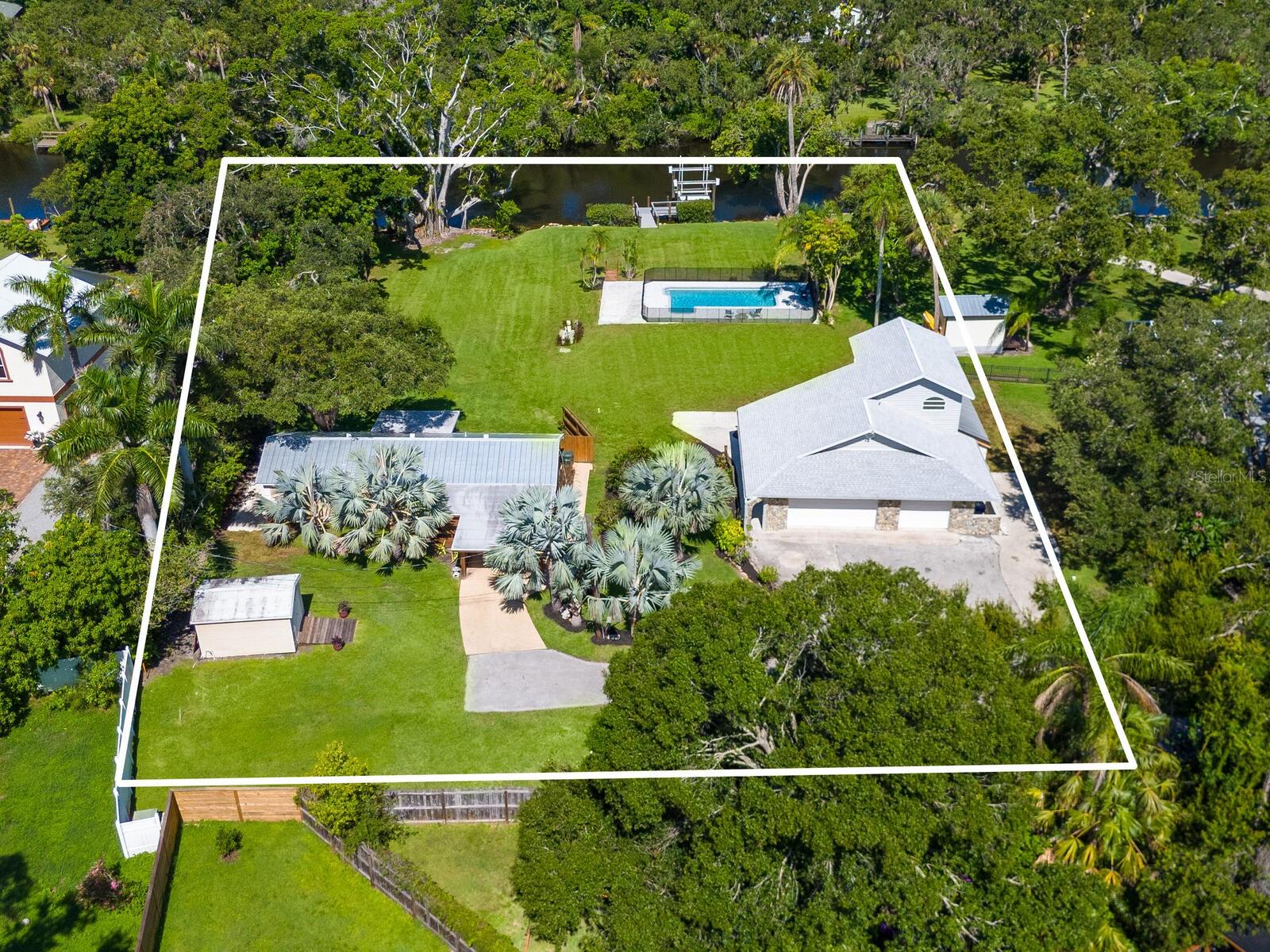 PHILLIPPI LAKE - Residential