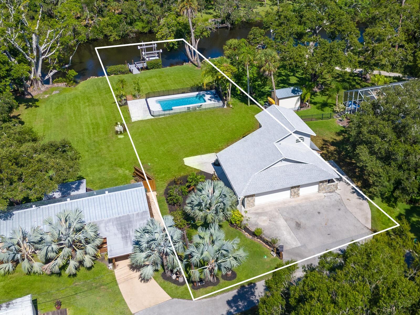 2504 WILKINSON ROAD