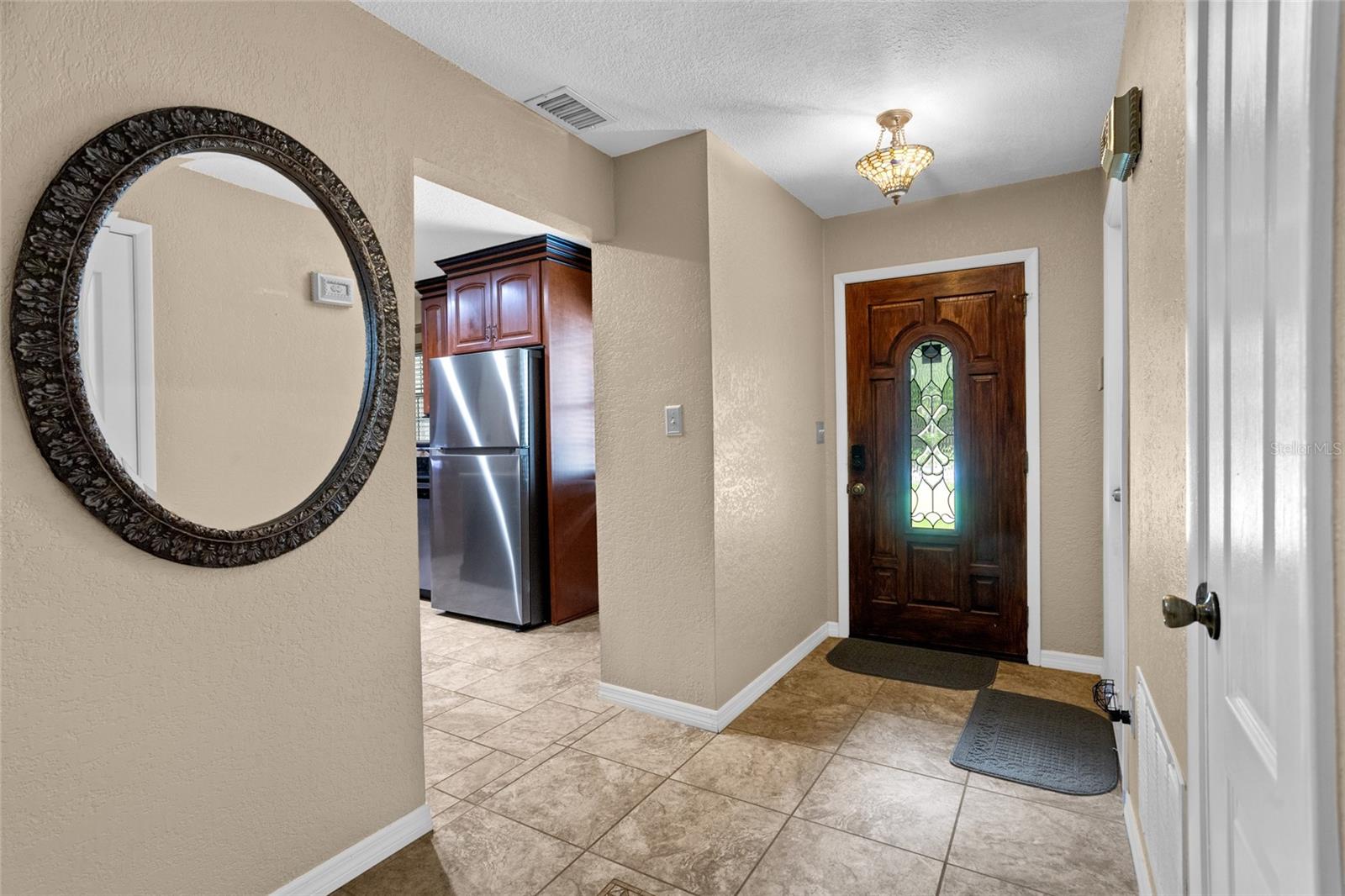 878 ELGIN DRIVE