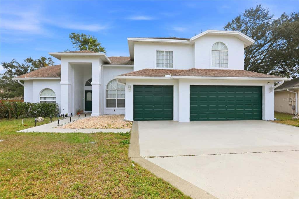 Photo of 10402 Ashley Oaks Drive, Riverview, FL 33578 (MLS # TB8526500)