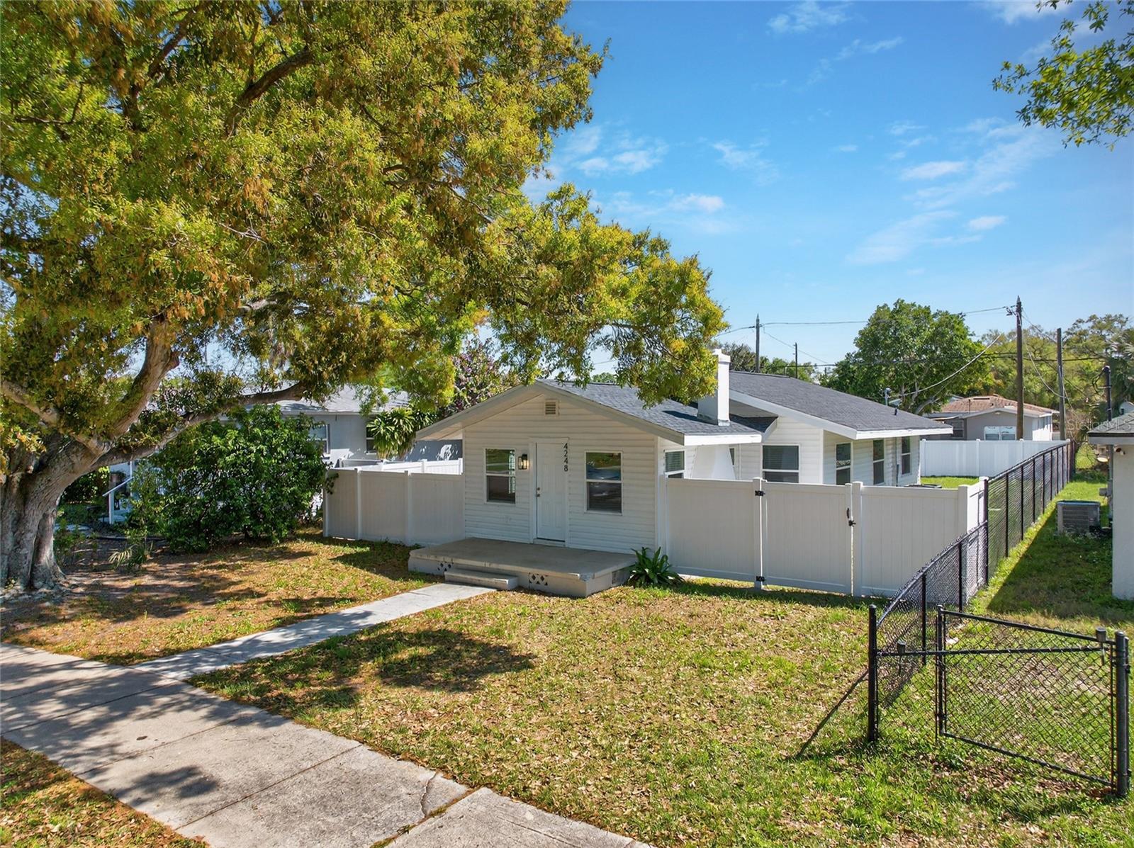 HALLS CENTRAL AVE 3 - Residential