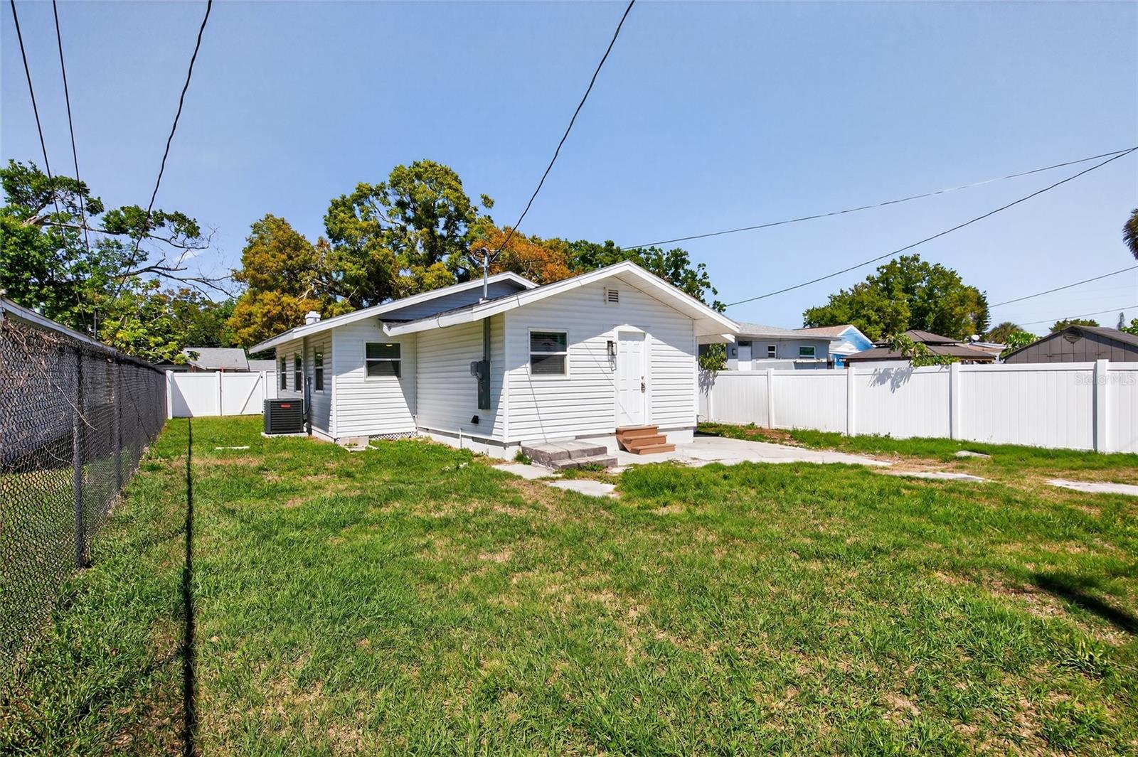 HALLS CENTRAL AVE 3 - Residential
