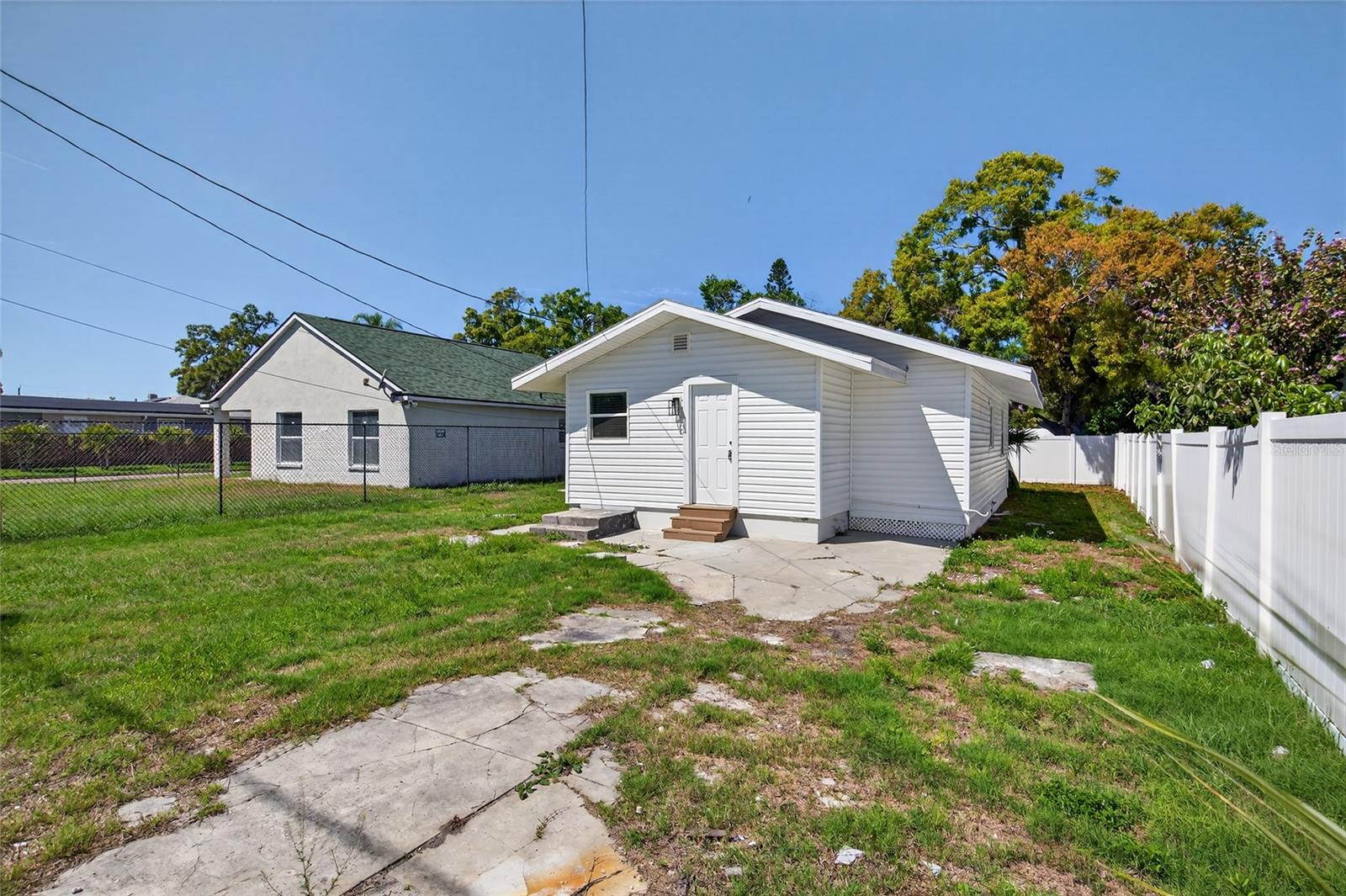 HALLS CENTRAL AVE 3 - Residential