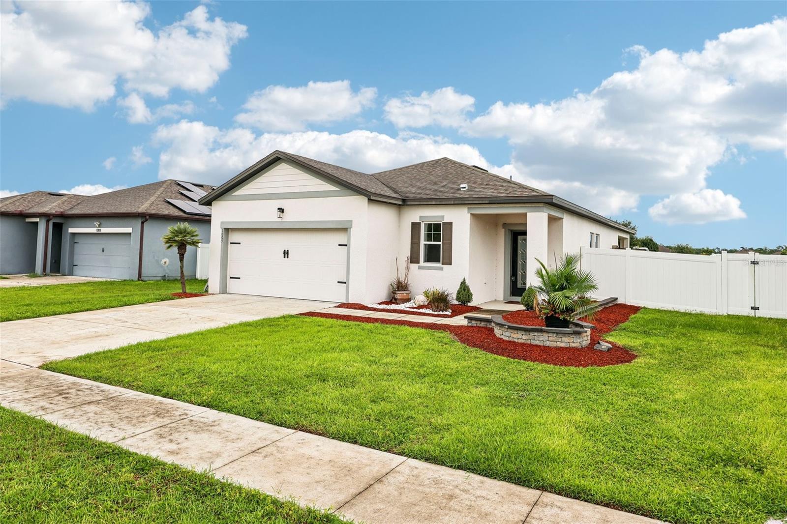 1005 WANDERER DRIVE