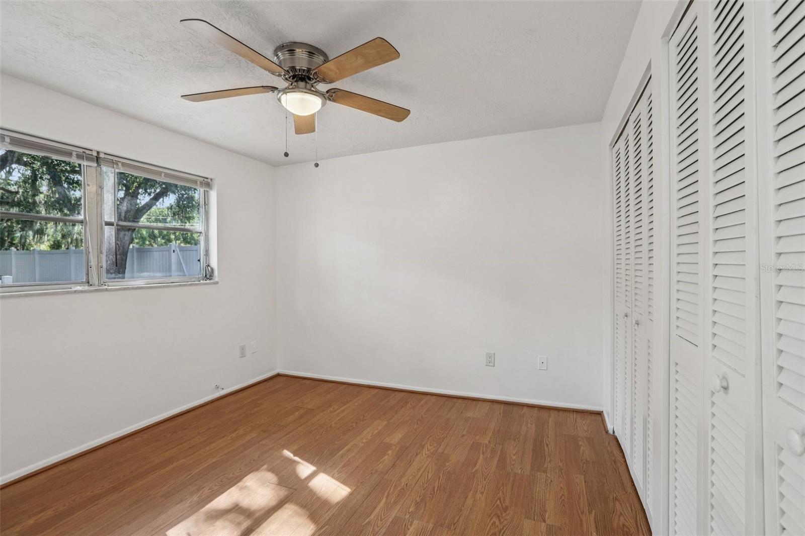 LAKE TARPON ESTATES - Residential